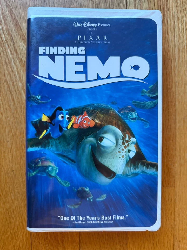 FINDING NEMO VHS - Clamshell Disney PIXAR + Animated Short Knick Knack - Image 2 of 4
