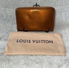 Louis Vuitton LV Bronze Vernis Zippy Wallet