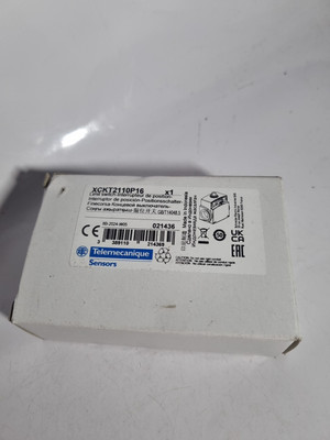 TELEMECANIQUE OSISWITCH XCKT2110P16 Endschalter