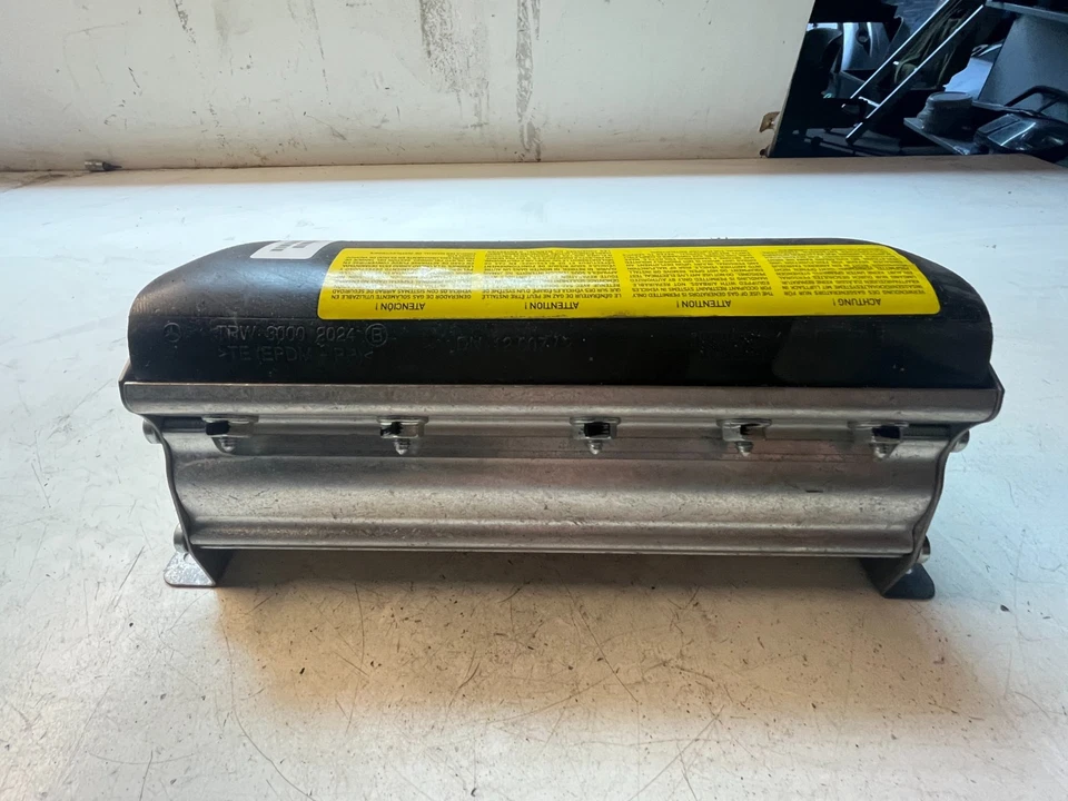 2108602205 Safety Module Mercedes Benz E-Class W210 E200 Year 01 744 - Image 2 of 4