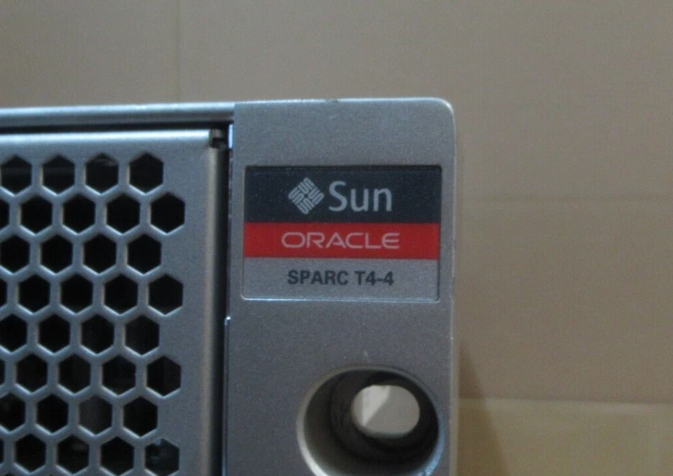 Sun Oracle SPARC T4-4 4x 3.0GHz Processors 1024GB memory 4 x PSU +++ Server - Image 4 of 4