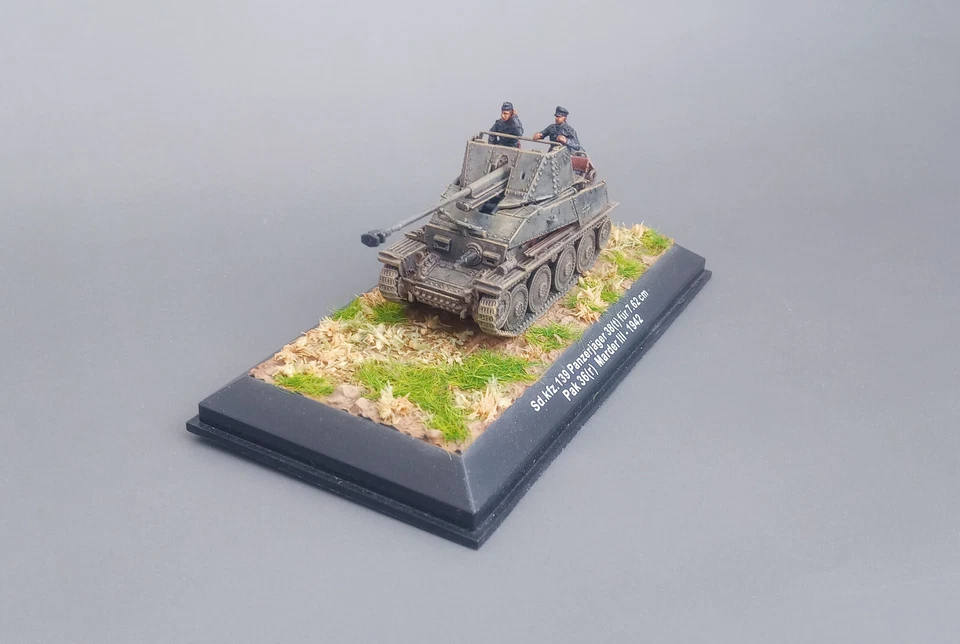 Marder III Kavkaz 1942 East front with creew   1:72 - Image 2 of 4