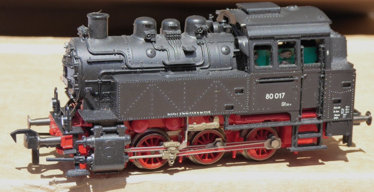 ROCOページです Roco H0 Steam Locomotive BR 80 017 DR/DB Era 3 With DSS Prepared