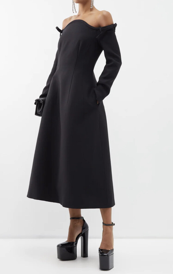 ワンピース VALENTINO Crepe Couture dress Valentino Crepe Couture off-shoulder midi dress- With Tags