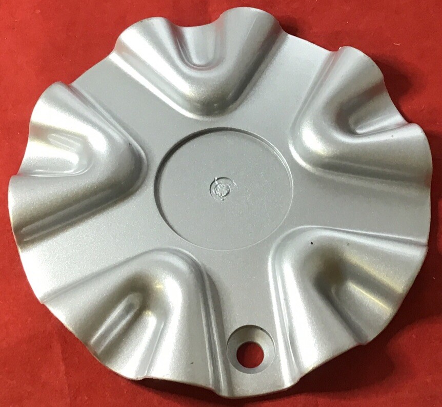 ONE USED POLO CAP-172450 Wheels SILVER  WHEEL Center Cap # CAP-172450 8947
