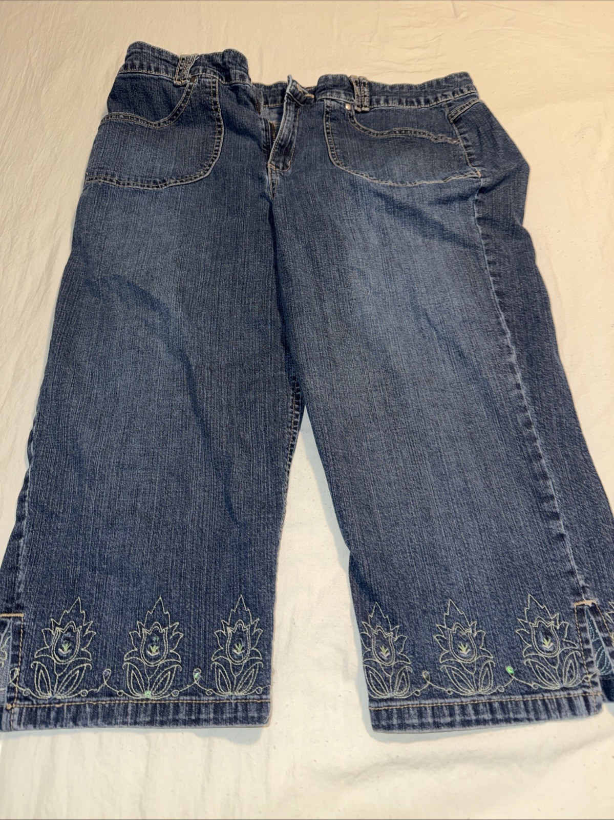Size 16 Capri Women's