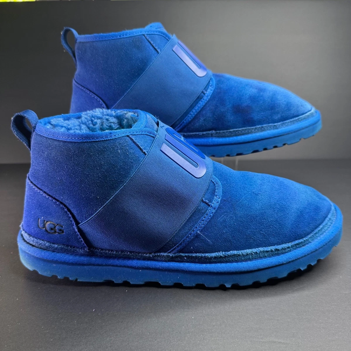 UGG Neumel Graphic Band Blue Suede Mens Boots 1119392 Size 11 UGG Neumel II Graphic Spell Out Chestnut Suede Ankle Boots  main image 4