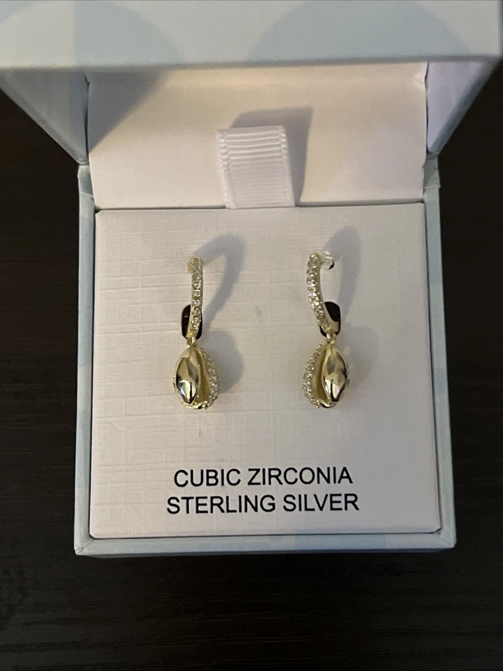 Pendientes colgantes Charlotte y Lexi circonita cúbica tono oro plata esterlina Foto 4 de 4