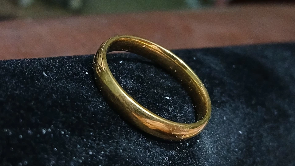 Talla 12 Nuevo Anillo Unisex Oro Metal Hecho a Mano? Chapado en oro 14k 3mm +/- Bonito Foto 2 de 4