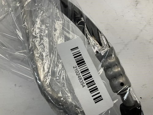 96 97 98 99 00 01 02 Mercedes-Benz SL500R 5.0 AT RWD A/C AC Air Condition Hose B - Picture 7 of 11