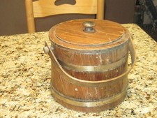 VTG COLONIAL PINE BUCKET SHOE SHINE FARMHOUSE COUNTRY LID HANDLE WOODEN PAIL