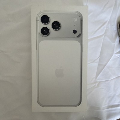 Apple iPhone 17 Pro Max AT&T Locked 256GB Silver