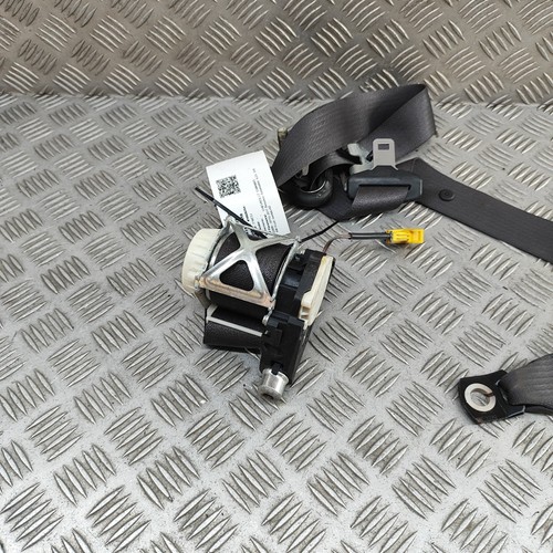 CHEVROLET CAMARO Front Right Seatbelt 34053662A 6.2 Petrol 318kw 2011 31349410 - Picture 4 of 8