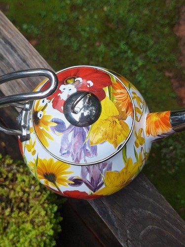 Pioneer Woman 2.3 Qt.tea Kettle Summer Garden Floral Enameled Steel Retired READ - Picture 5 of 12