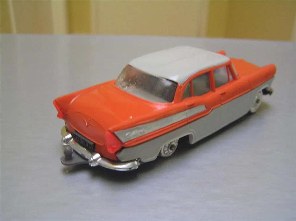 Norev Simca Chambord vintage plastic model 1/43 scale made in France - Image 3 of 4