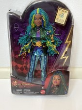 Disney Descendants 4 The Rise of Red Uliana Fashion Doll  Accessories.