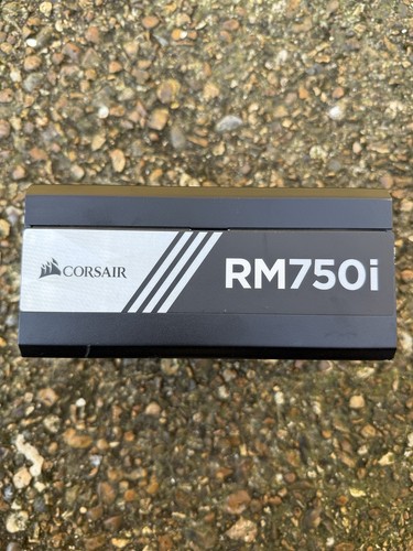 Corsair ATX RM750i (RPS0008) 750W, Alimentatore Gaming Modulare Usato - Foto 5 di 7