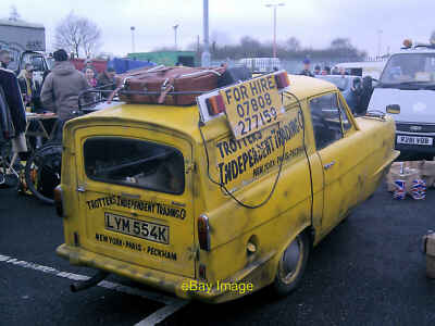 Foto 6x4 Warum arbeiten nur Narren und Pferde ? Leigh-on-Sea Del boys three c2011