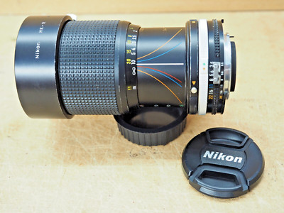 Nikon 35-105mm F3.5-4.5 Manual Focus Zoomobjektiv mit richtiger HK-11 Haube