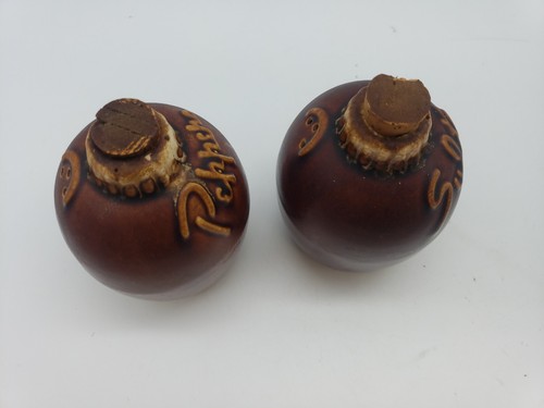 Big Vtg Hull USA Oven Proof Brown Drip Glaze SALT & PEPPER SHAKER Stove Top Set - Picture 5 of 5