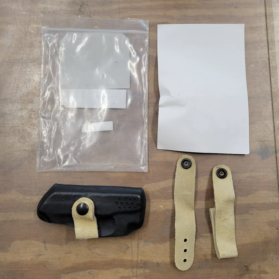 Coldre Flashbang Ruger LCP com traço carmesim - Imagem 2 de 2