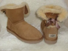 UGG Mini Bailey Bow Chestnut Boots Women Size US 8 #1005262 NEED REPAIR