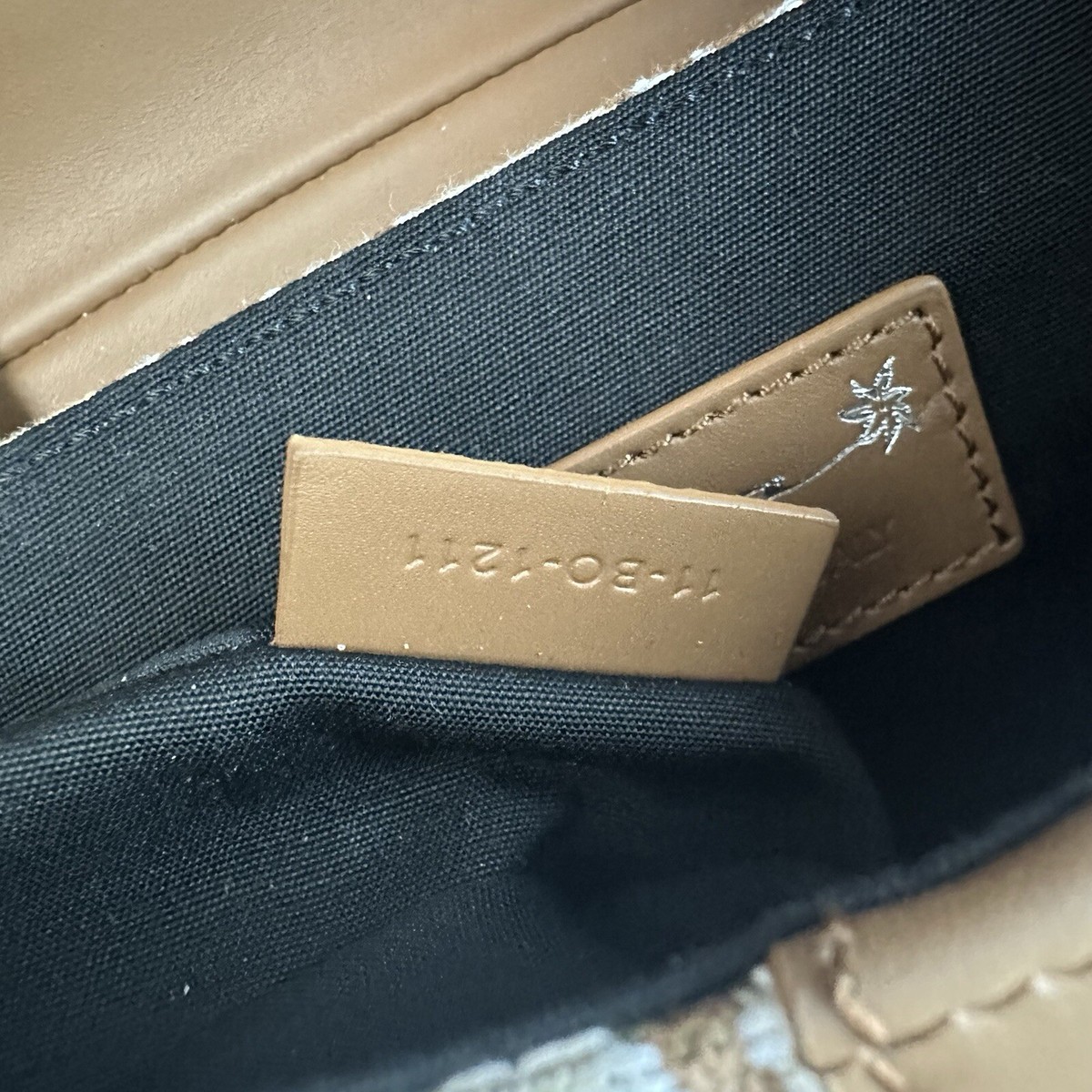 Christian Dior Travis Scott Cactus Jack Shoulder Bag Saddle Christian Dior Travis Scott Cactus Jack Shoulder Bag Saddle