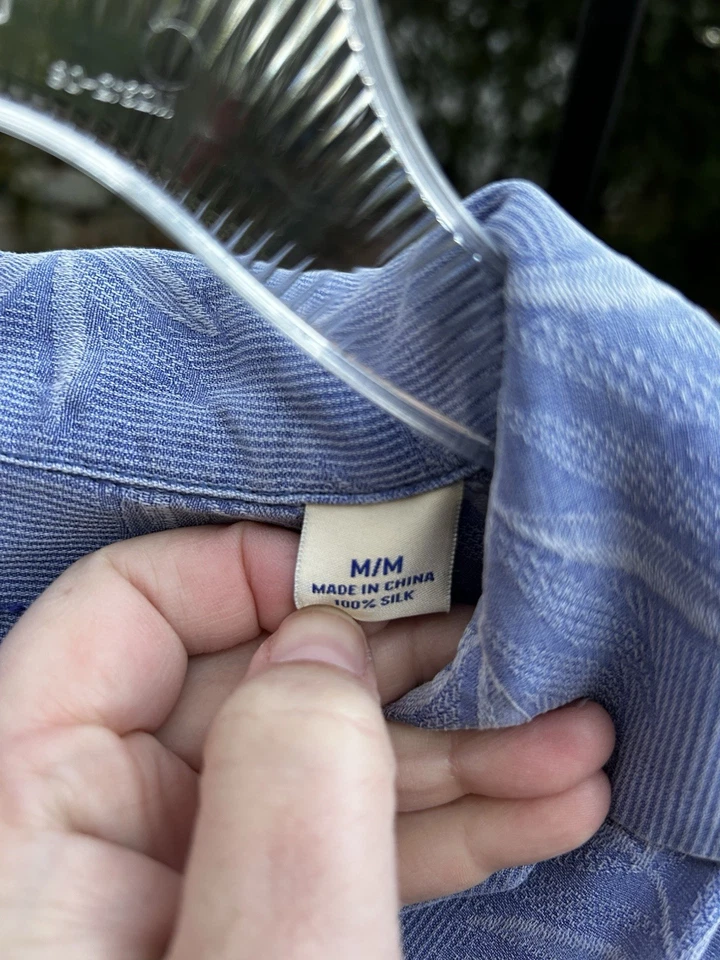 Camisa Tommy Bahama 100% Seda Para Hombre M Azul Hoja de Palma Campamento Hawaiano Botón Delantero Foto 3 de 4