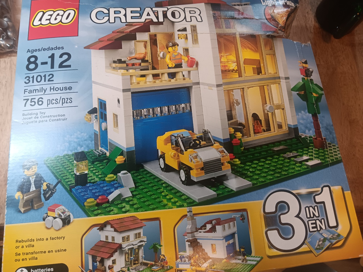NEW Lego Family House 31012 Damaged Box Still Sealed Creator 3 in