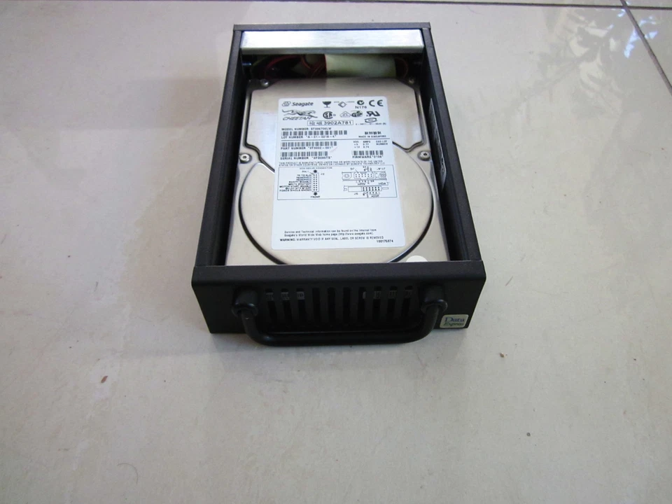 Seagate 36GB, 10K RPM, SCSI, U160 68 Pin - 9T9002-001 - Image 2 of 4