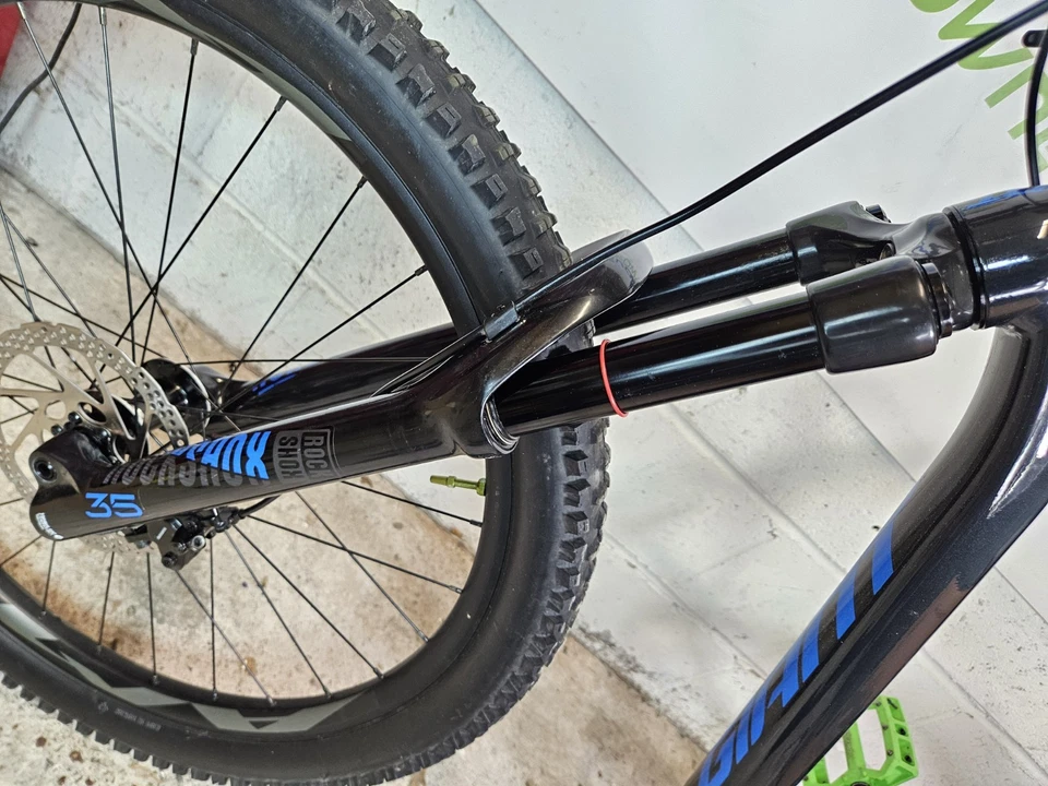 2020 Giant Trance 3 Medium 27.5 Trail Mountain Bike - Image 2 of 4