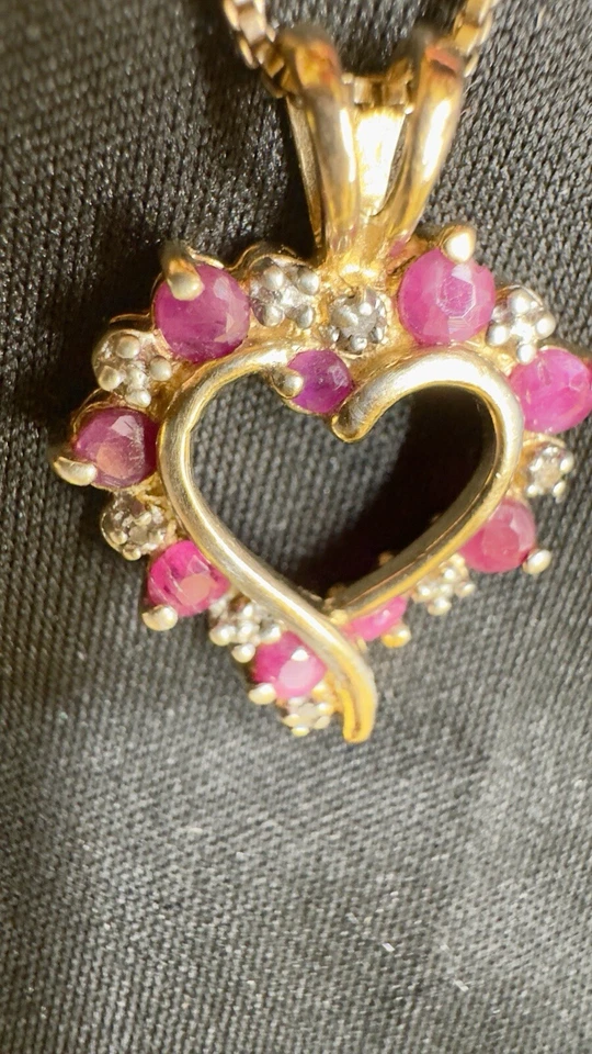Beautiful Ruby Diamond Heart Vermeil Necklace - Image 4 of 4
