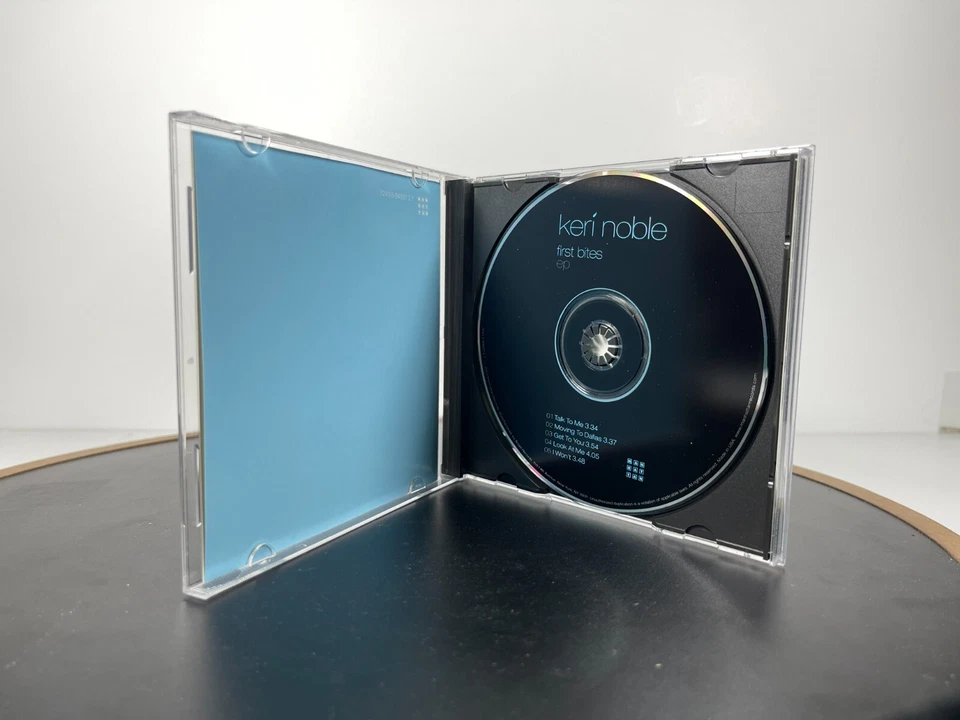 Keri Noble -  First Bites - EP -OOP - Limited Unreleased TRX 2003 Foto 2 de 4