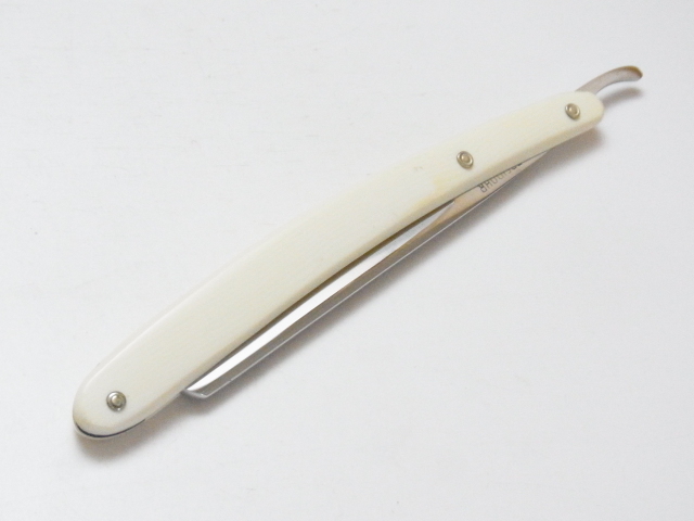 西洋剃刀　solingen BREIDORA Breidora Stainless - Near Pristine 13/16 Full Hollow Blade