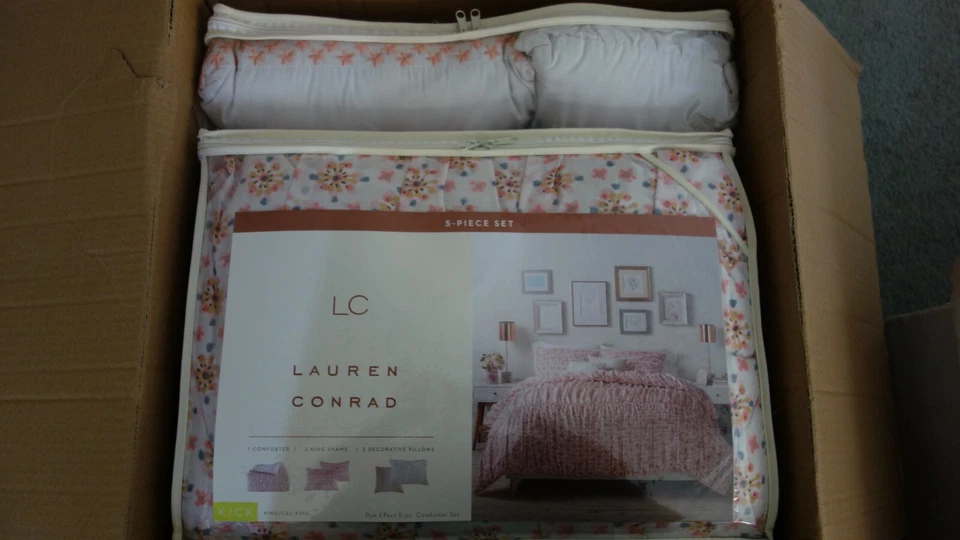 Juego de 5 piezas LC LAUREN CONARD KING/CALKING: 1 edredón, 2 sham y 2 almohadas decorativas Foto 3 de 4