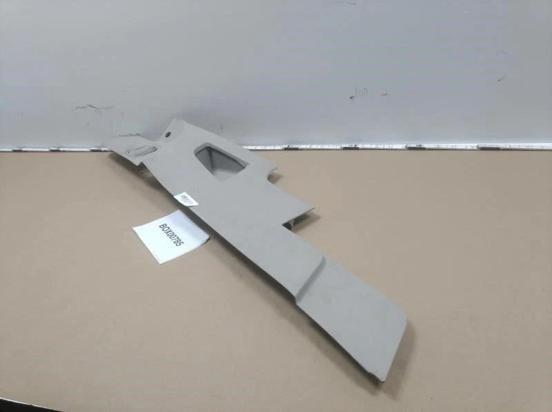 2010 FORD FLEX LEFT DRIVER SIDE VALANCE PANEL TRIM COVER W/ LAMP SOCKET OEM+ - Imagem 2 de 4