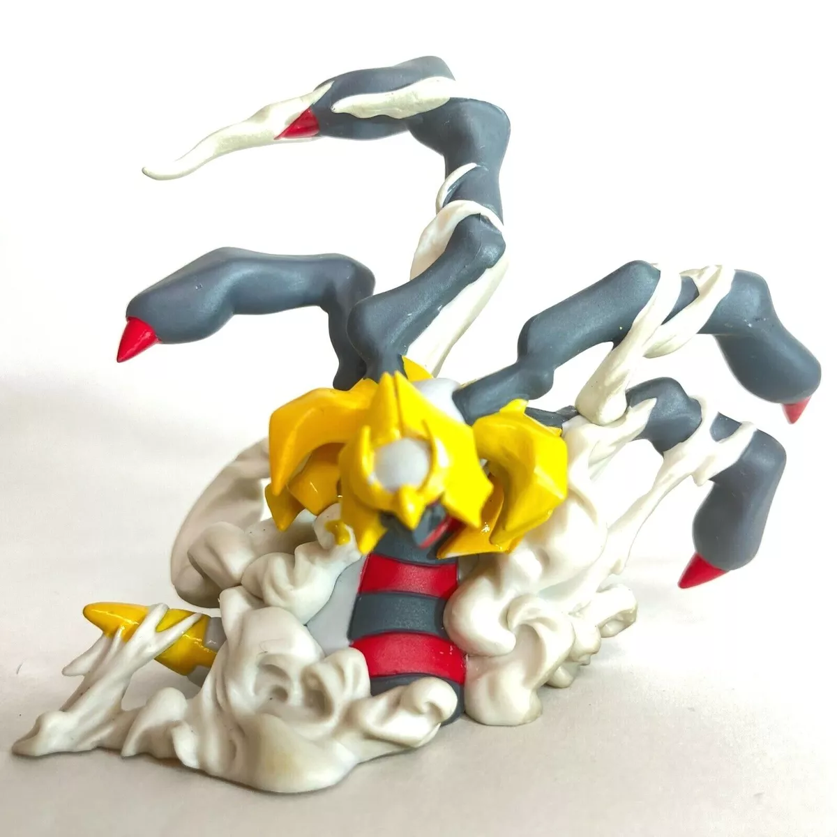 Nintendo Pokemon Limited Figure Giratina Origin Form Platinum KAIYODO.