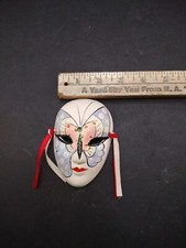 Small Ceramic Porcelain Mardi Gras Glitter Butterfly Mask Decor - 4 1/4"x3 in