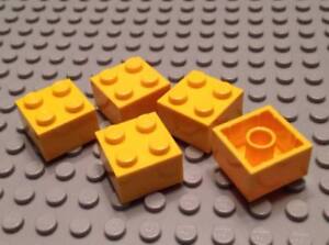 LEGO Lot of 10 Tan 2x2 Round Bricks