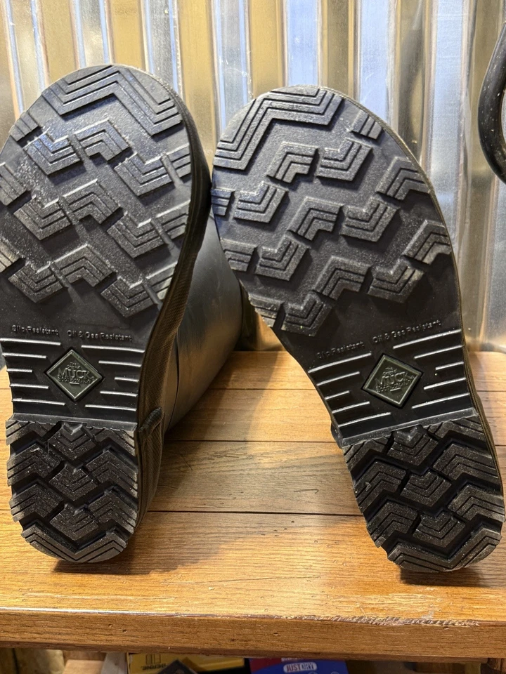 Brand New Size 9M! Men's Muck Boot Mudder Composite Toe Unlined Rubber Work Boot - Image 4 of 4