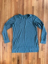 Patagonia Long-Sleeved Glorya Side-Slit Top Women’s Size M blue