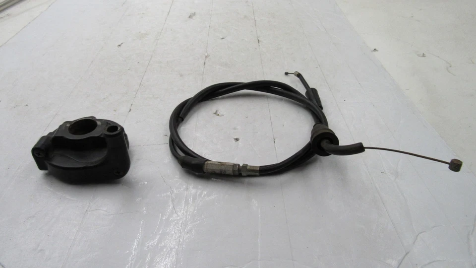 Yamaha YZ125S 1986 YZ125 OEM cable de acelerador cubierta de agarre superior e inferior Foto 4 de 4