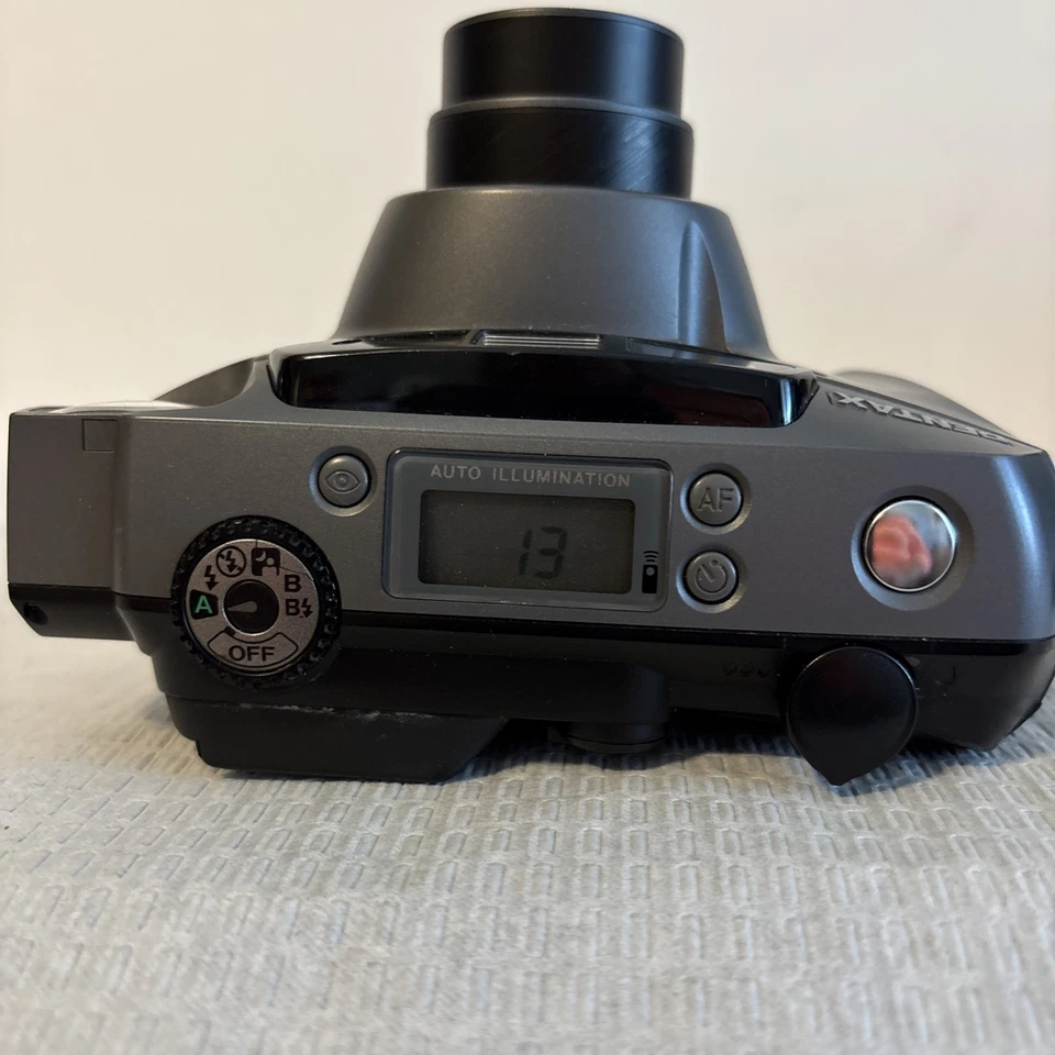 Cámara fotográfica compacta Pentax IQZoom 160 35 mm con lente de 38-160 mm probada Foto 4 de 4