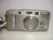 Fujifilm FinePix F700 6.3MP Digital Camera - Silver UNTESTED