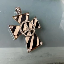 Fabulous Y2K Chunky Peace Pendant Diamante on Faux Fur