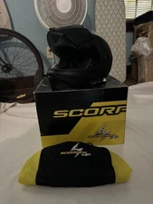 Scorpion EXO-R420 helmet w/ Cardo PACKTALK Bold comm unit & JBL audio set 