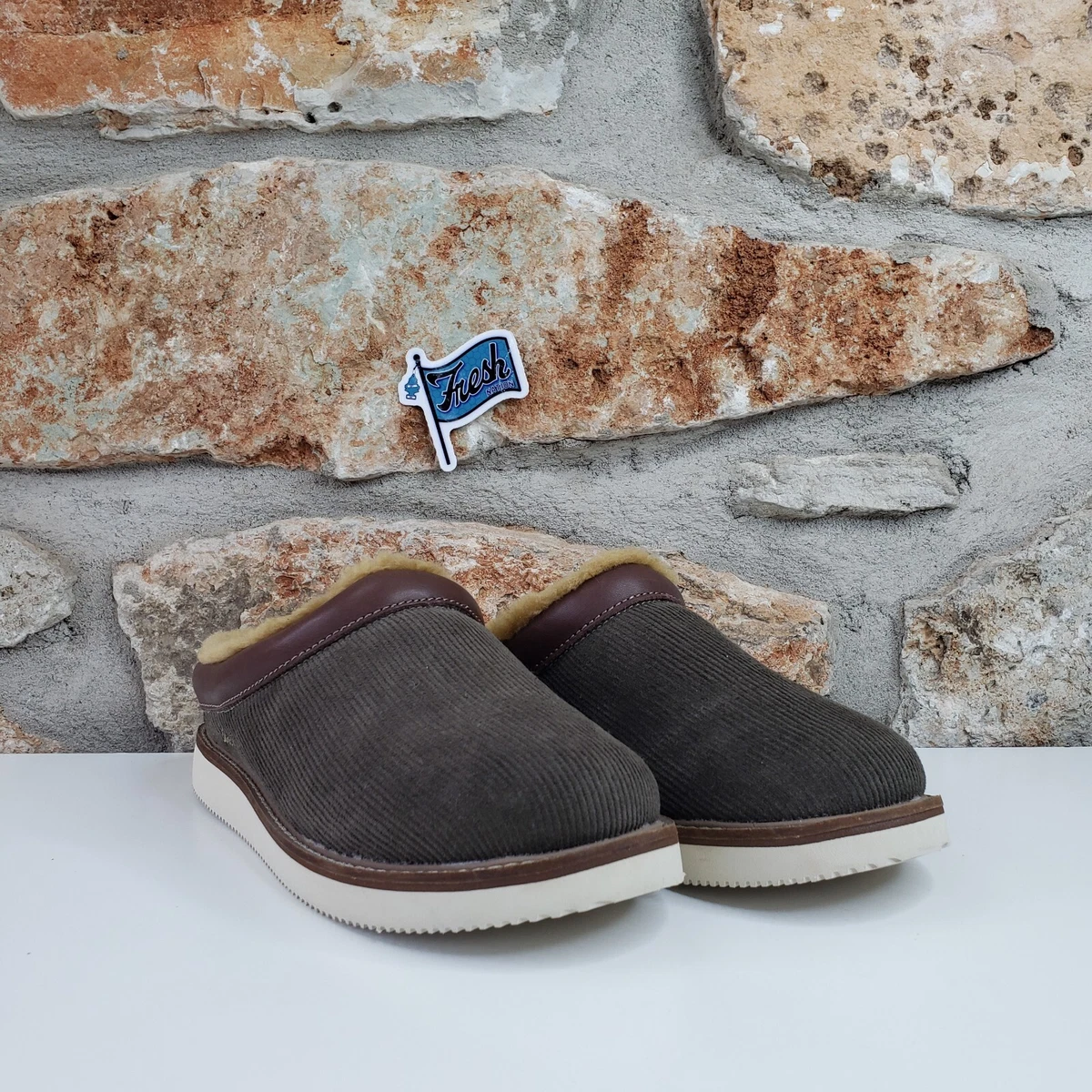 Brandnew slipper size 41 men Slippers for men main image 2