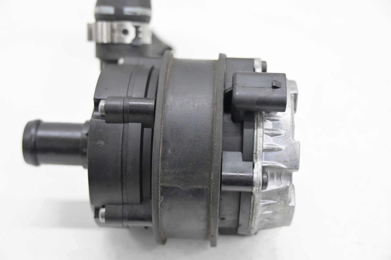 ⭐ 14-20 Maserati Ghibli Quatt Engine Electric Aux Coolant Water Pump Unit Oem