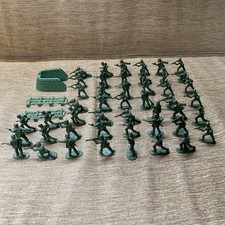 Vintage Toy Soldiers Bundle x 50 Pieces Dark Green Plastic US Army WW2 Job Lot