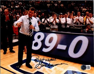 GENO AURIEMMA SIGNED 8X10 PHOTO BECKETT BAS COA USA UCONN CONNECTICUT HUSKIES 13